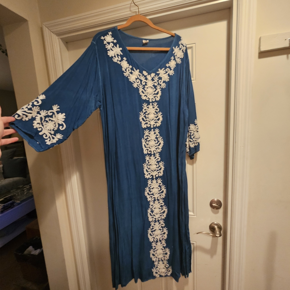Riviera Sun 3X Blue Caftan with White Embroidery